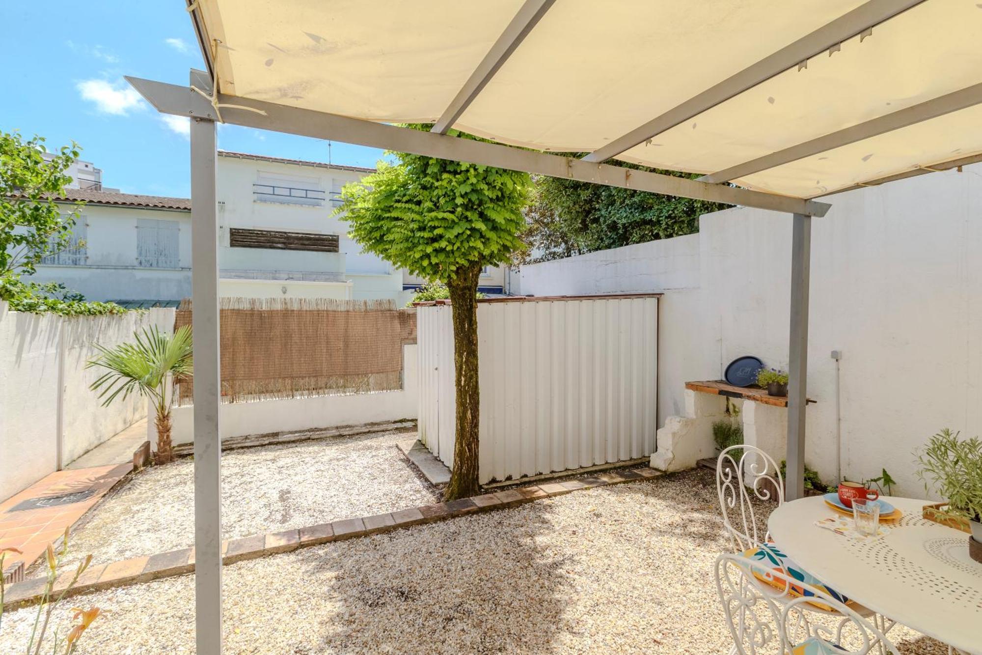 Petite Maison Avec Jardin Royan